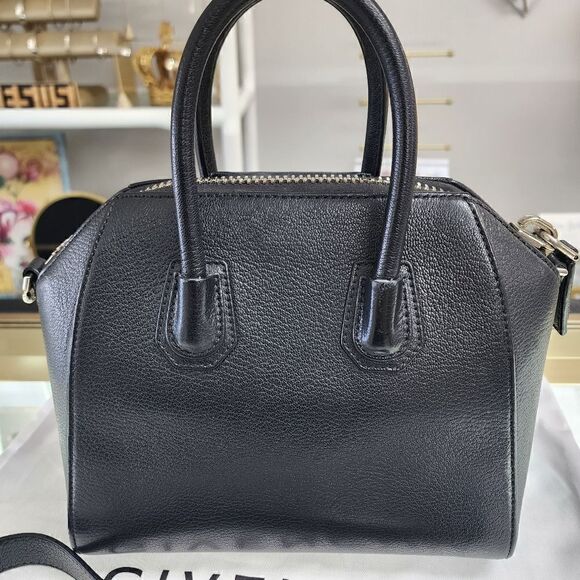 NWT Givenchy Antigona Black Leather Crossbody Handbag - Picture 3 of 11